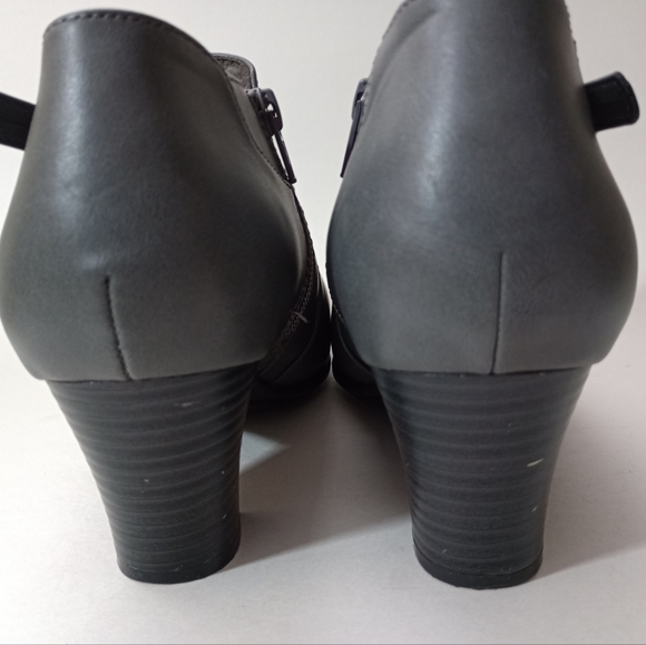Croft and Barrow Grey Ankle Boots Size 8M - Picture 5 of 9